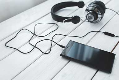 亚博体育官网-防守坍塌锋线双核狂铁 科尔：我们打得很没脾气