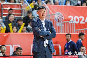 亚博体育官网-关辛：广东中场这十五分钟要解决的 是怎么应付上海的小阵容