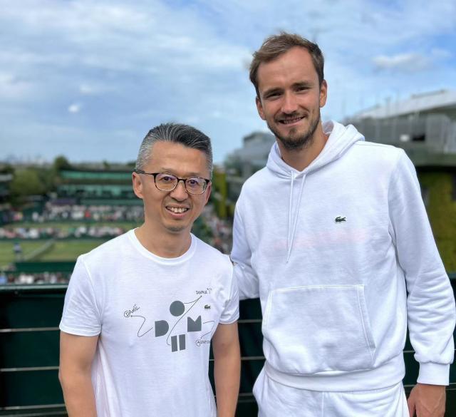 亚博体育APP-梅德维德夫专访：珠海、北京、上海，中国赛季全勤！